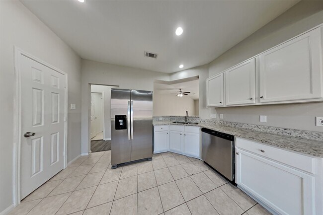 Photo - 20430 White Poplar Dr
