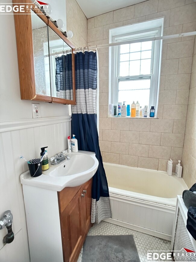 Photo - 2021 Commonwealth Ave Unidad 5