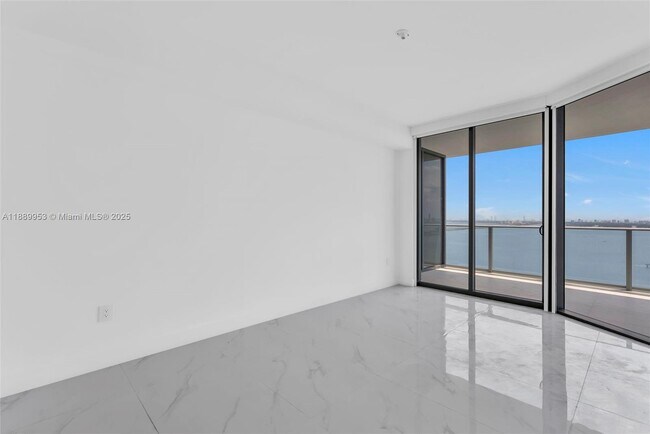 Photo - 700 NE 24th St Unit 3706