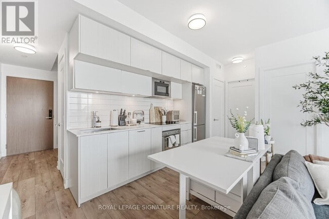 Photo - 575 Bloor St E Unité 2904