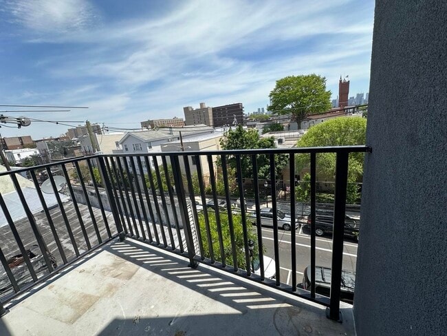 Photo - 4103 Palisade Ave Unit 2