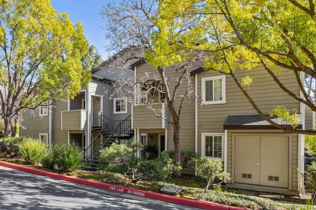 Photo - 600 Canyon Oaks Dr Unit F