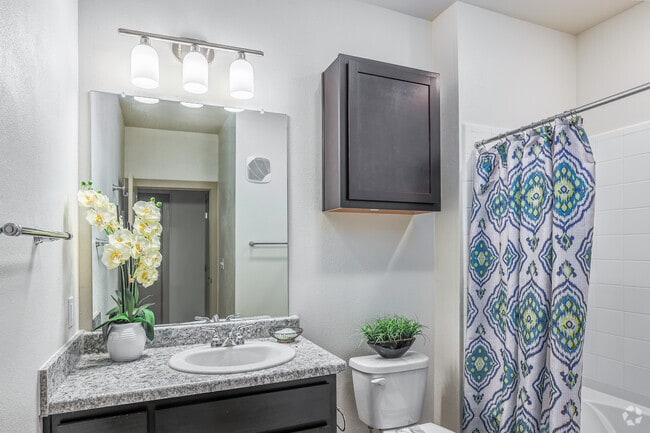 A1 - Aurora - Bathroom