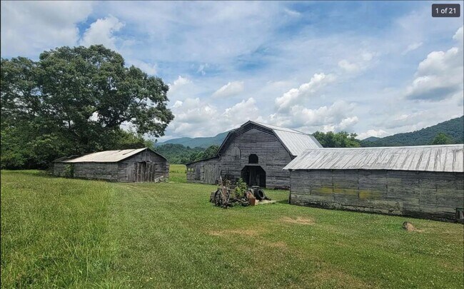 Photo - 1892 GA-75 House