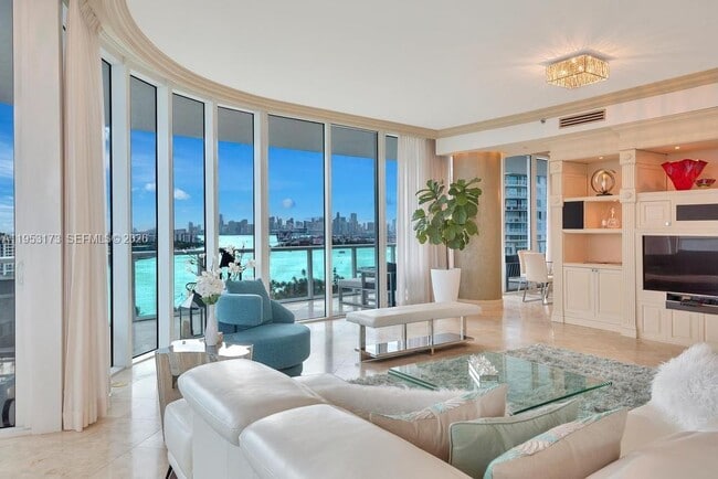 Photo - 100 South Pointe Dr Unidad 1504