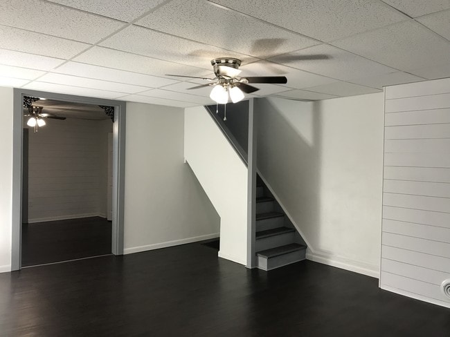 LivingRoom-1b - 4045 5th Ave
