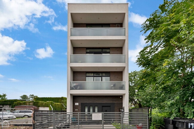 Building Photo - 1921 S Jefferson St Unit 1 Rental