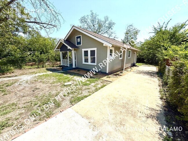 Photo - 1834 Center St