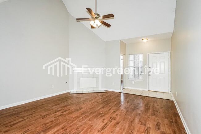 Photo - 1180 Brady Hollow Ln