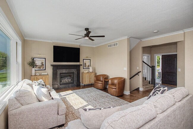 Photo - 2708 Harrison Rd