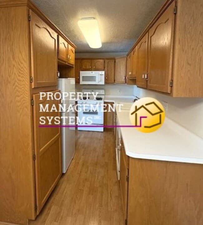 Photo - 2 Bedroom Condo in Millcreek!