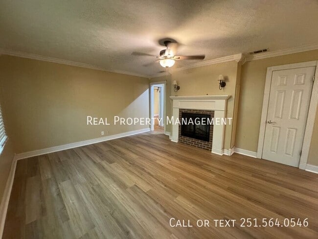 Photo - 1063 Midmoor Dr