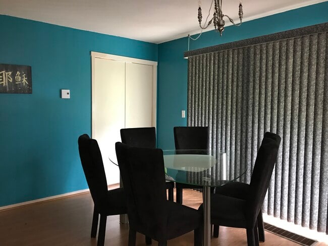 Dining Room - 47 Mallard Dr