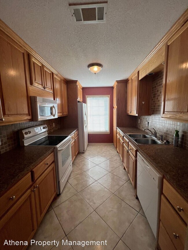 2 br, 1.5 bath House 3527 Helena Ave Apt 1 House Rental in