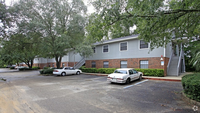 Photo - Camden Place Apartments