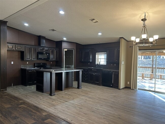 Photo - 317 Co Rd 4790