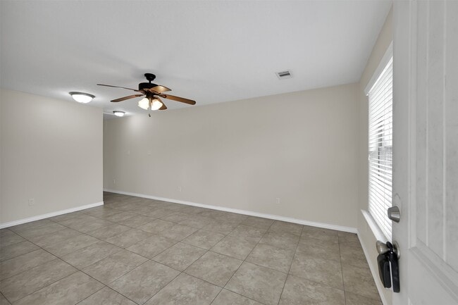 Building Photo - 170 S Bend Dr Rental