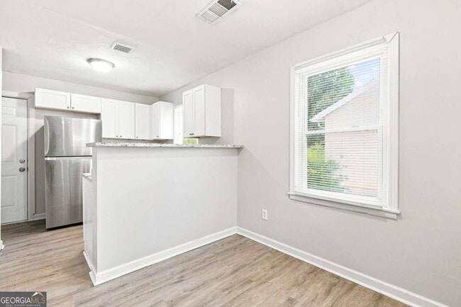 Photo - 2123 Blayton Ln SE