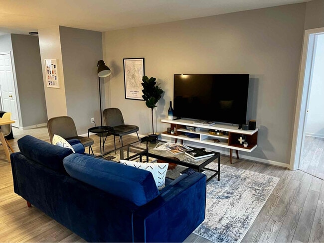 Photo - 1203 Joyce Ln