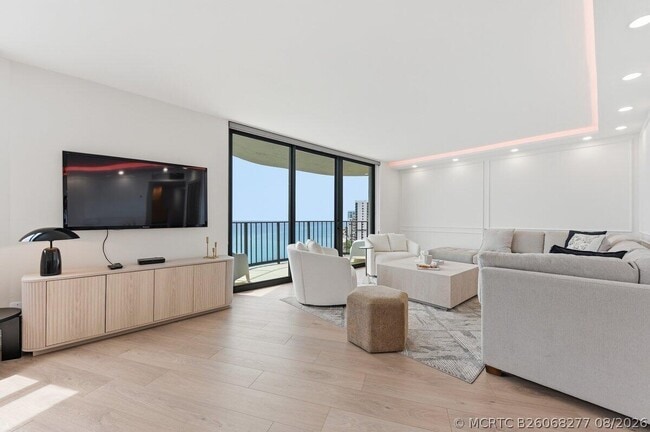 5420 N Ocean Dr