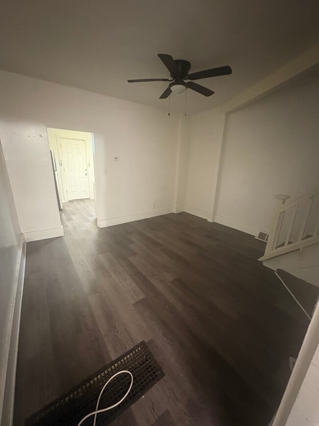 Photo - 1617 N Warwick Ave