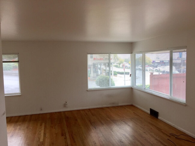 Photo - 21836 Marine View Dr S