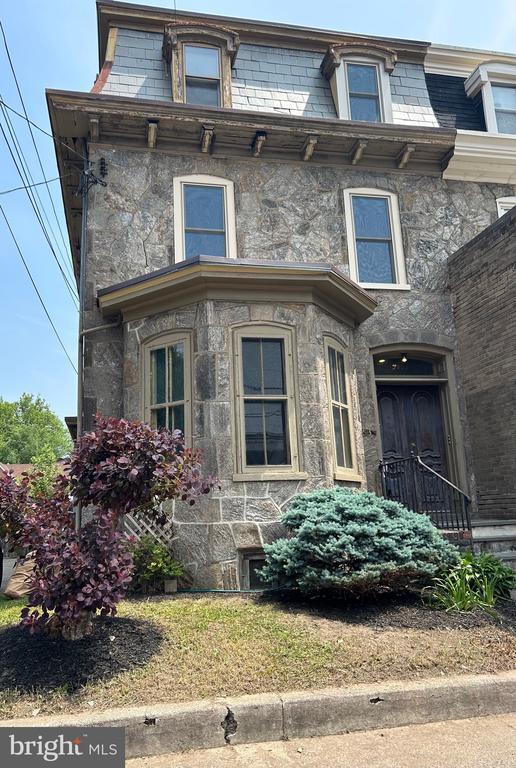 Building Photo - 5903 Greene St Unit 3