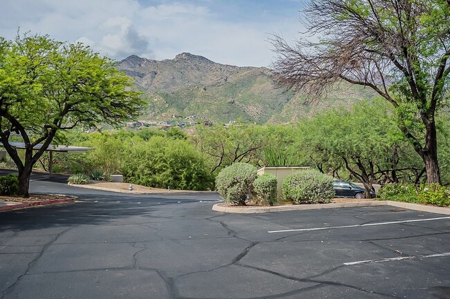 Photo - 5855 N Kolb Rd