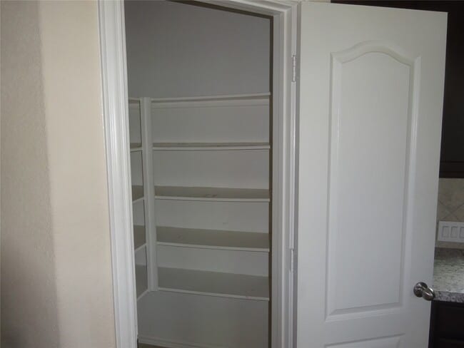 Building Photo - 1402 Green Highland Dr Rental