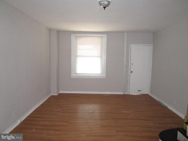 Photo - 4049 N 8th St