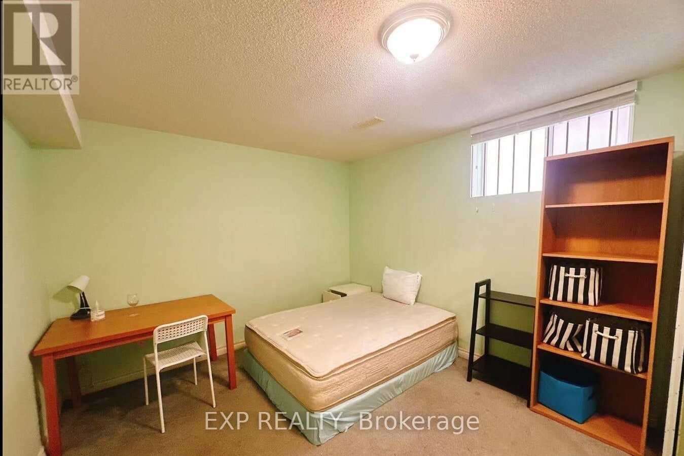 Photo - 123 Steeles Ave E