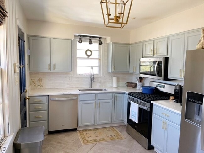 Photo - 3BD/2BA Home Located in Colonial Acres