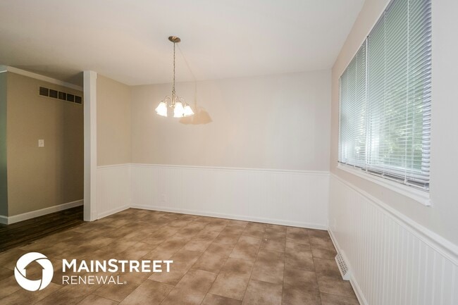 Photo - 4312 Oakcrest Dr