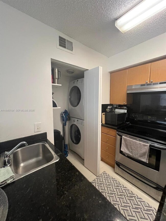 Photo - 550 S Park Rd Unidad 14-8