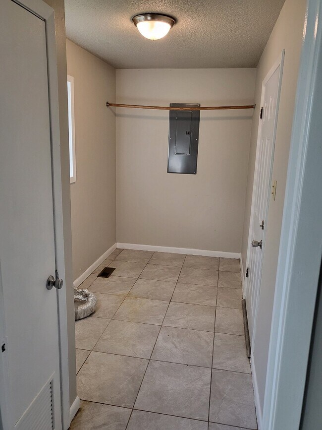 Photo - "Charming 3-Bedroom Home in Brookland - Co...