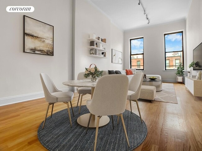 Building Photo - 33 W 87th St