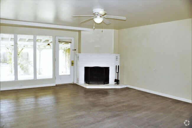 Building Photo - 1318-1320 El Tejon Ave Unit 1320 Rental