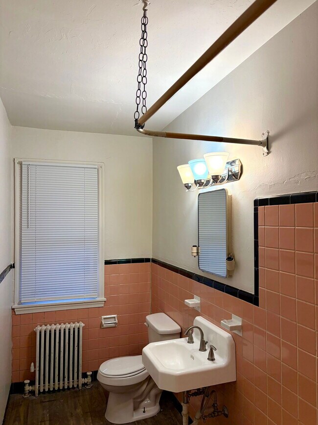 Photo - 446 N Duke St Unit 2r