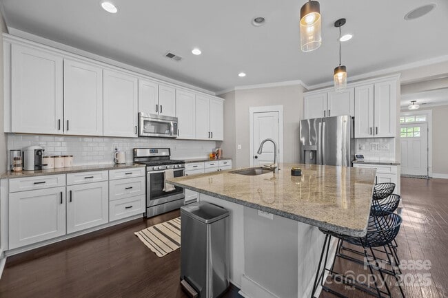 Photo - 4020 Willow Green Pl