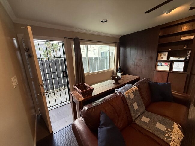 Photo - 6927 Amherst St Unidad 5