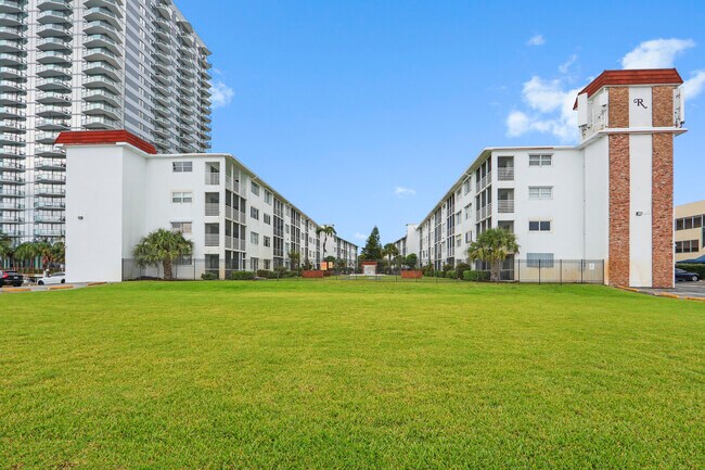 Photo - 4500 N Flagler Dr