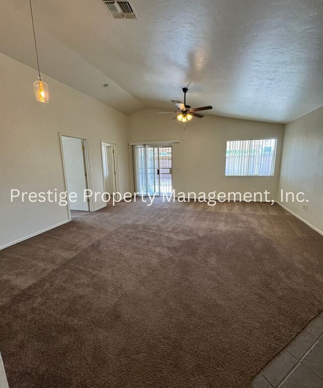 Photo - Cozy East Side Home W/ a Den