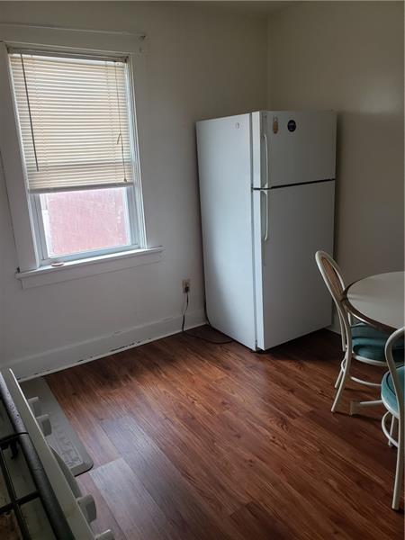 Photo - 350 Coltart Ave