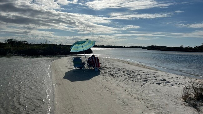 Building Photo - 209 Miracle Strip Pkwy