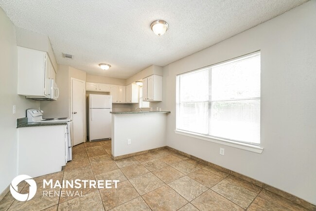 Photo - 7914 Birchbark Dr