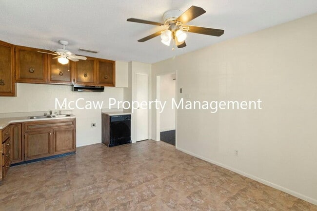 Photo - 2600 Bluebird Ln