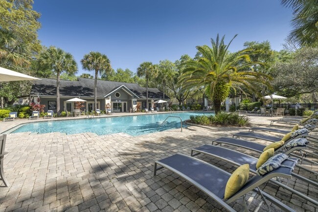 Photo - The Livingston