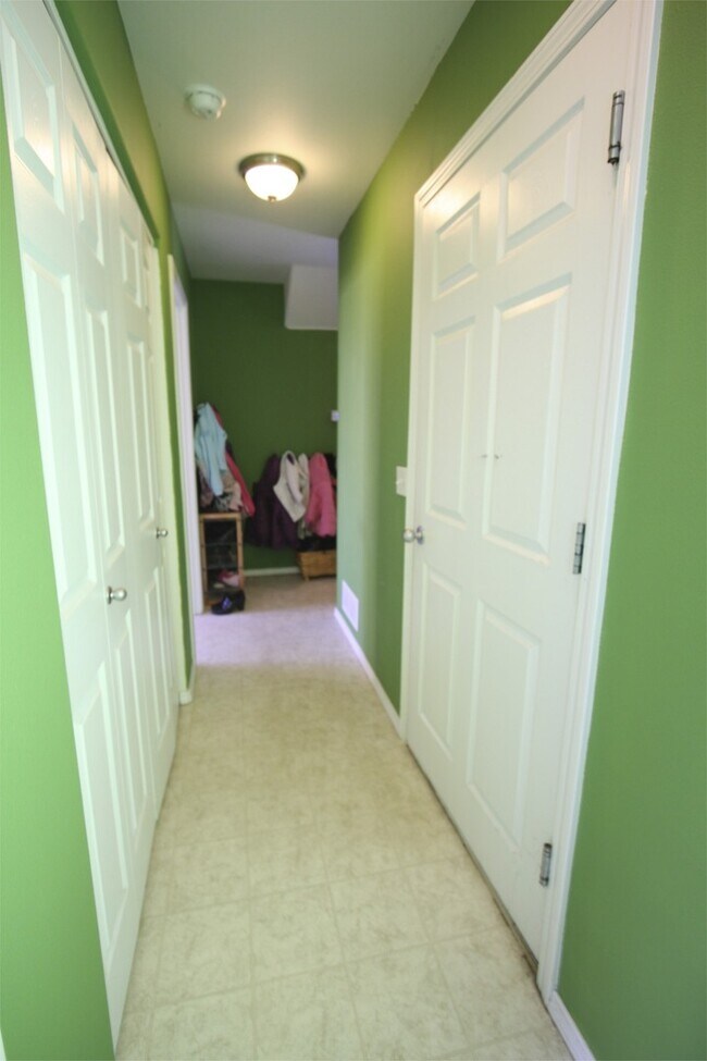 Photo - 4 Bedroom Eagle River Condo