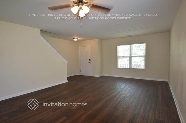 Photo - 120 Woodcreek Ln