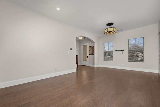 Photo - 3525 Darrell Dr